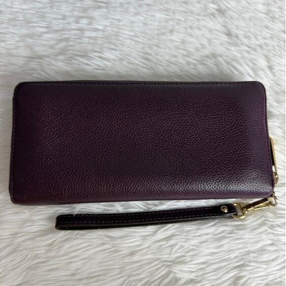 Michael Kors Burgundy Large Zip Around Wallet - Picture 2 of 9